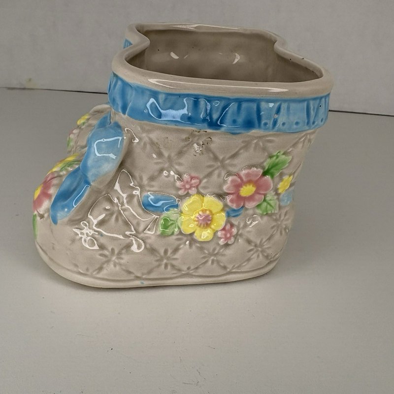 Vintage Lefton 1985 Baby Bootie Planter Pastel Flowers Ceramic Japan #04870