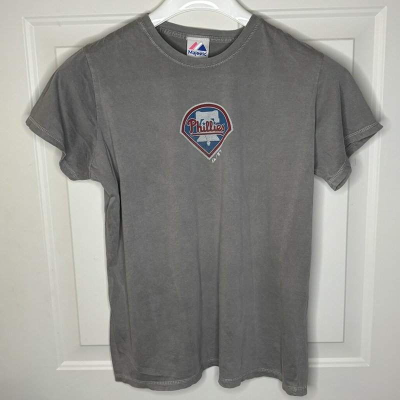 Majestic Women’s Philadelphia Phillies Gray Short Sleeve T-Shirt Size XL NWT