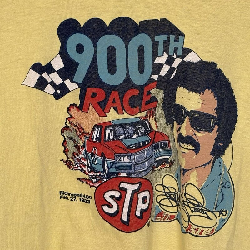 Vintage 1983 Richard Petty STP 900th Race Richmond 400 NASCAR T-Shirt XL