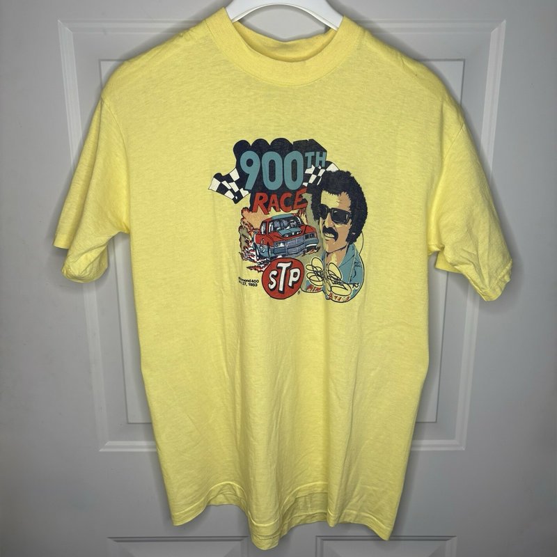 Vintage 1983 Richard Petty STP 900th Race Richmond 400 NASCAR T-Shirt XL