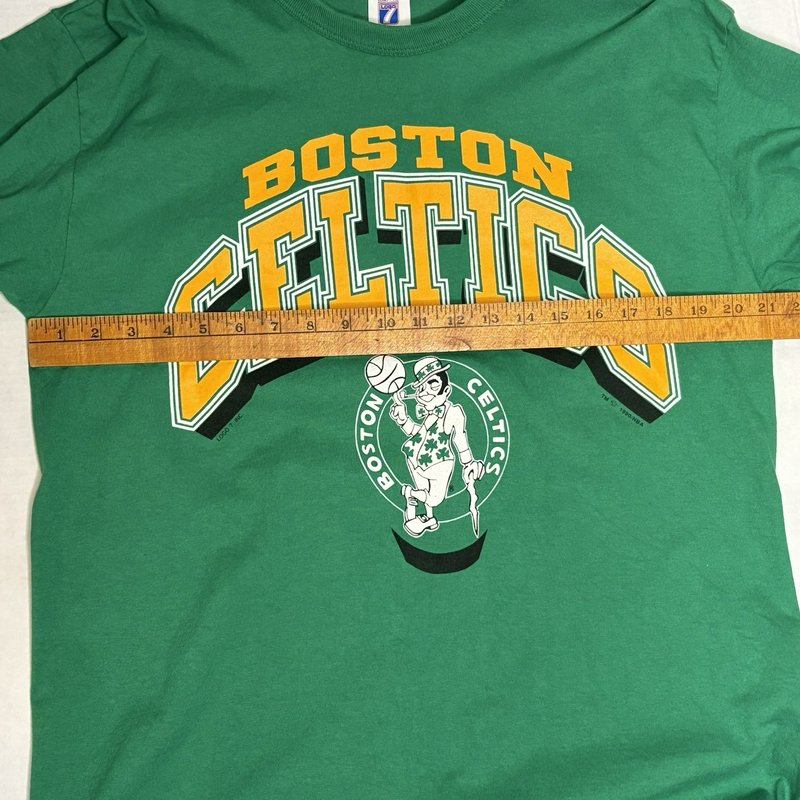 Vintage 1990 Boston Celtics Logo 7 T-Shirt L Green NBA Made USA Single Stitch