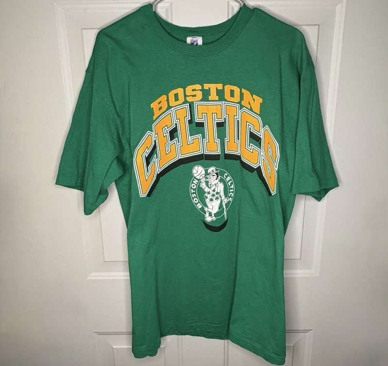 Vintage 1990 Boston Celtics Logo 7 T-Shirt L Green NBA Made USA Single Stitch