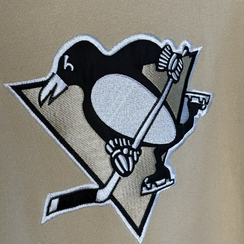 Reebok “Face Off Apparel” NHL Penguins Gold Hoodie Youth Extra Large