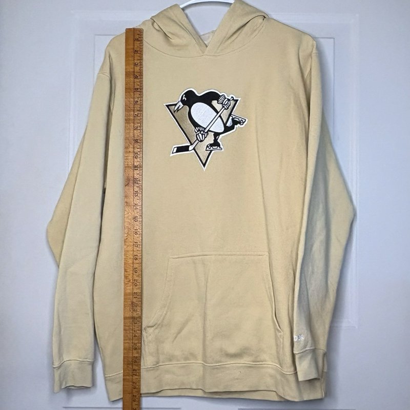 Reebok “Face Off Apparel” NHL Penguins Gold Hoodie Youth Extra Large