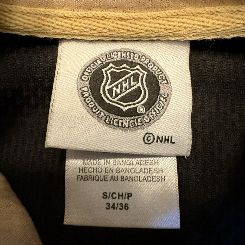 Pittsburgh Penguins Quarter Zip Pullover Small Black Gold NHL Knights Apparel