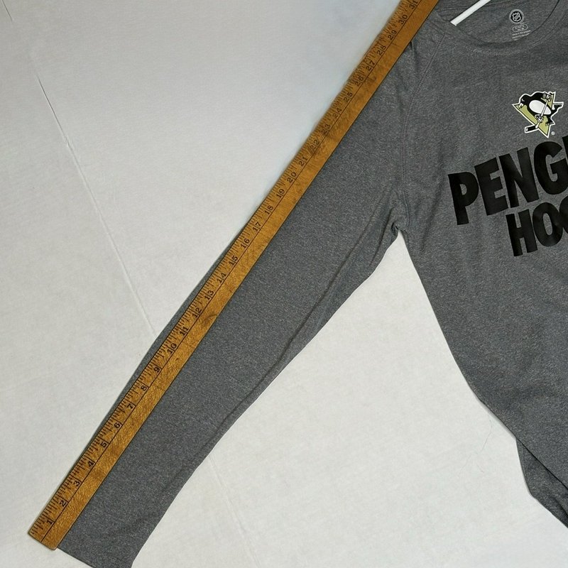 Pittsburgh Penguins Hockey Men's Gray Long Sleeve Performance Shirt Small NWT