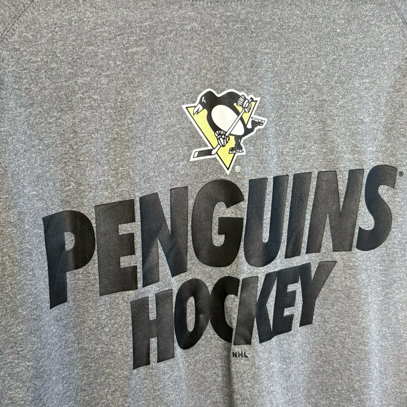 Pittsburgh Penguins Hockey Men's Gray Long Sleeve Performance Shirt Small NWT