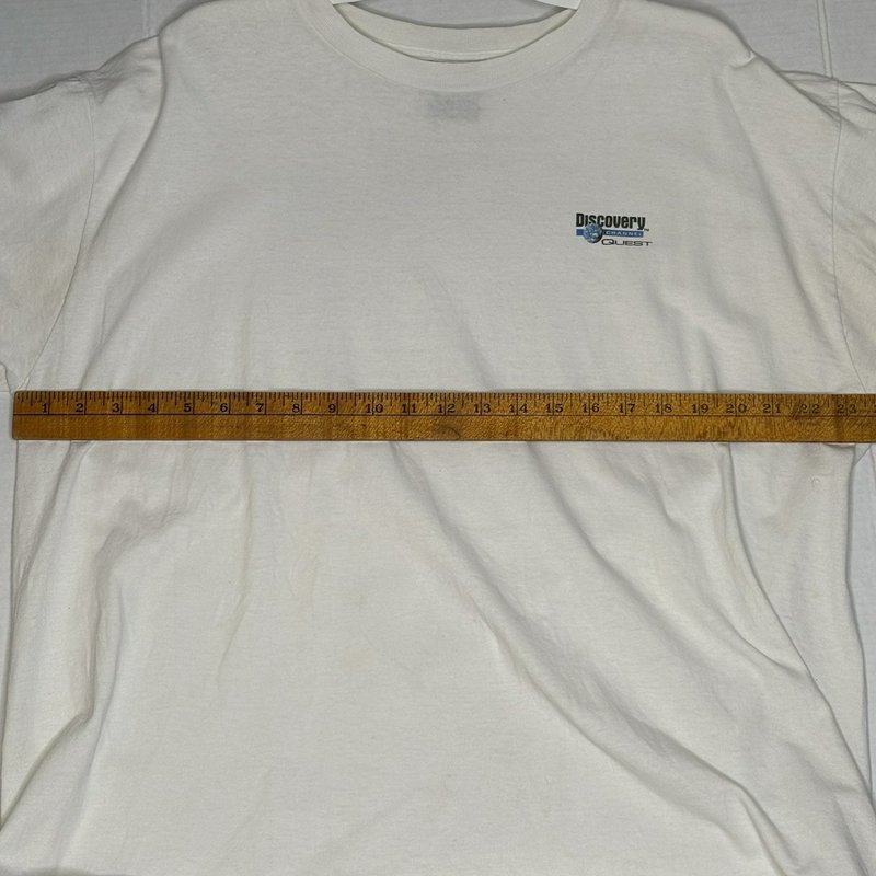 Woolrich Discovery Channel Quest USA Made White Graphic Tee XL Outdoor Logo