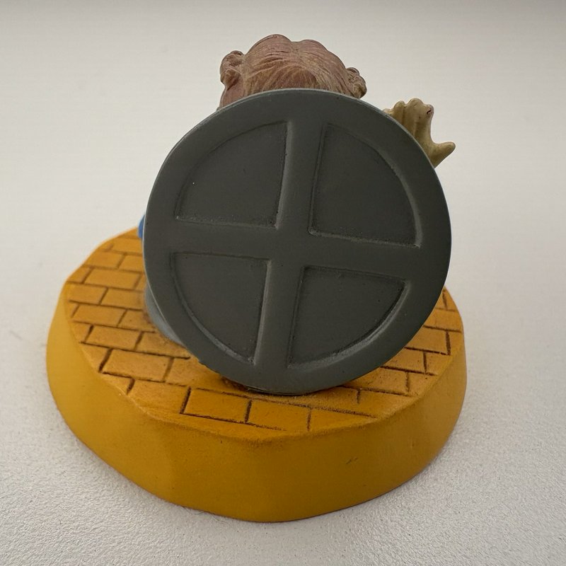 Dept 56 Wizard of Oz Mini Figure – Munchkin Manhole Accessory Rare