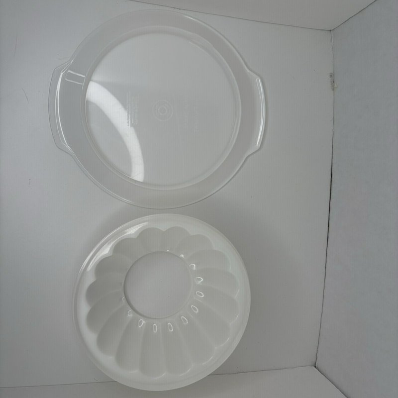 Vintage Tupperware Pitcher Condiment Set w/ spoons Jello Mold w/ inserts