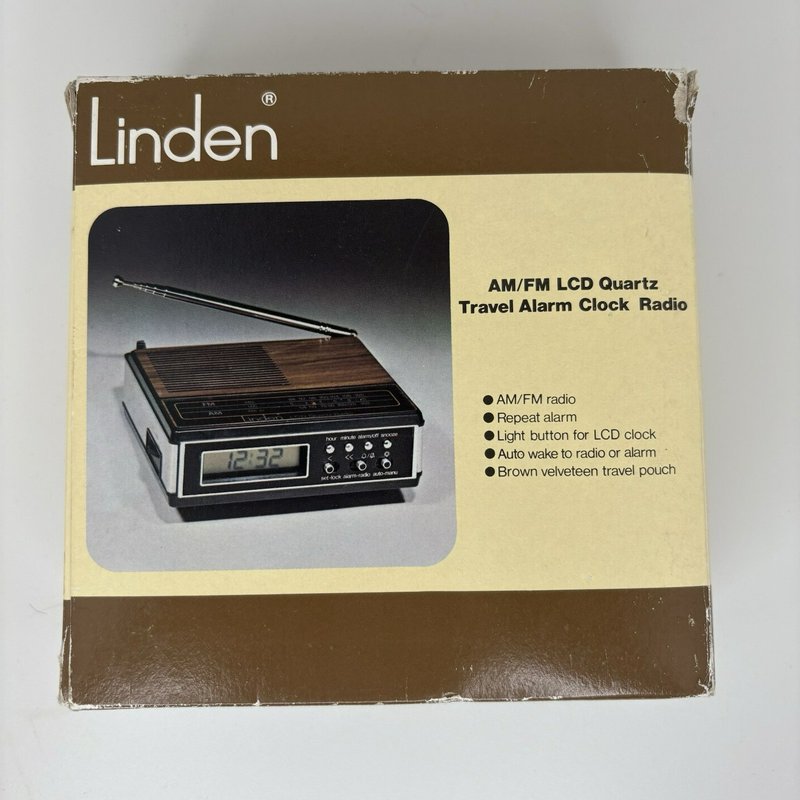 Vintage Linden Model 2510 AM/FM LCD Quartz Travel Alarm Clock Radio w/ Box
