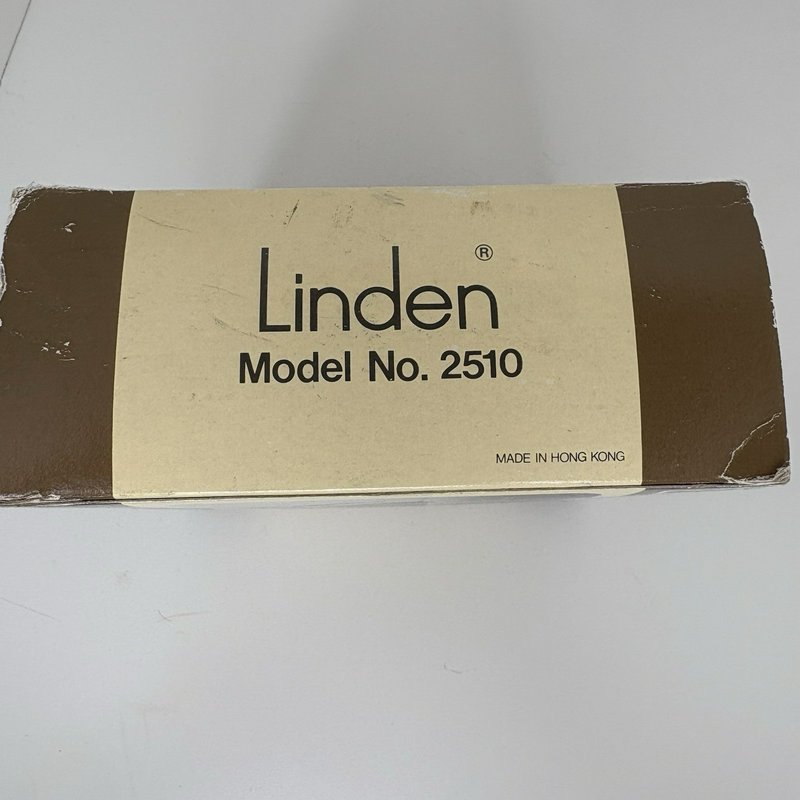 Vintage Linden Model 2510 AM/FM LCD Quartz Travel Alarm Clock Radio w/ Box