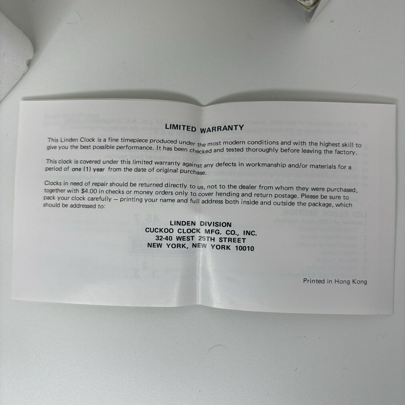 Vintage Linden Model 2510 AM/FM LCD Quartz Travel Alarm Clock Radio w/ Box