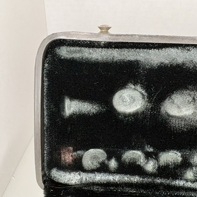 Bundy Student Flute Closed Hole Vintage Silver Tone w/ Original Hard Case