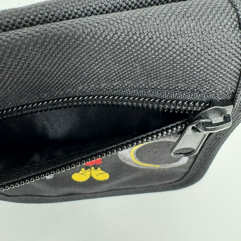 World of Disney NYC Mickey Mouse Crossbody Pouch “Big Apple” Embroidered