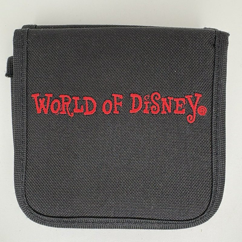 World of Disney NYC Mickey Mouse Crossbody Pouch “Big Apple” Embroidered