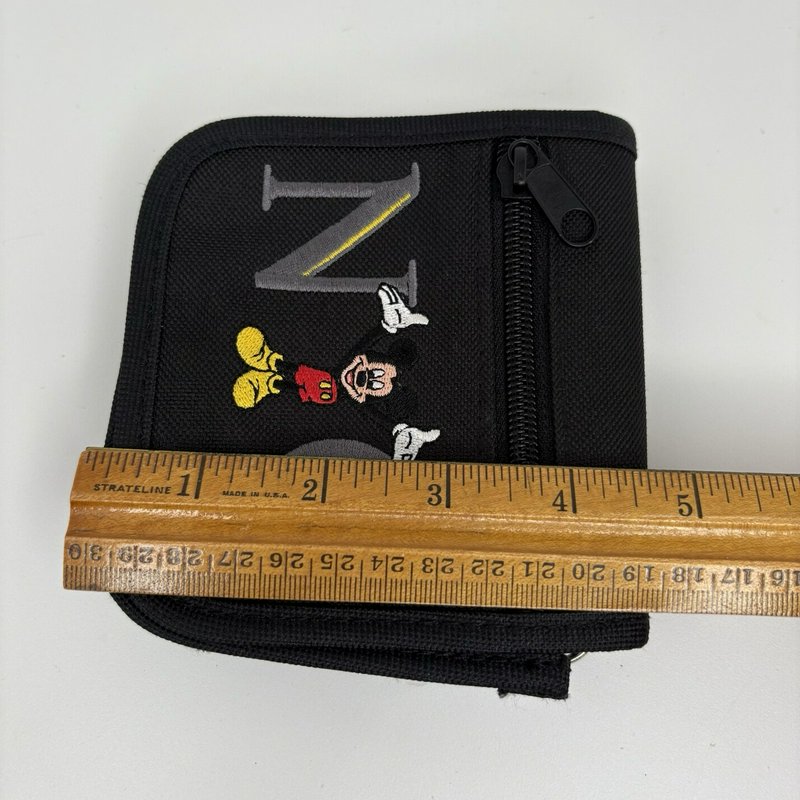 World of Disney NYC Mickey Mouse Crossbody Pouch “Big Apple” Embroidered