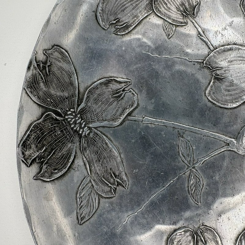 Wendell August Forge Dogwood Plate 9.75” Aluminum Pattern 565 Heller-Murray