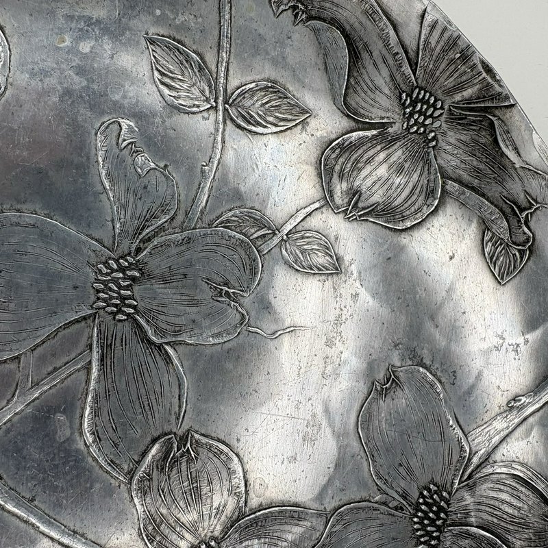 Wendell August Forge Dogwood Plate 9.75” Aluminum Pattern 565 Heller-Murray