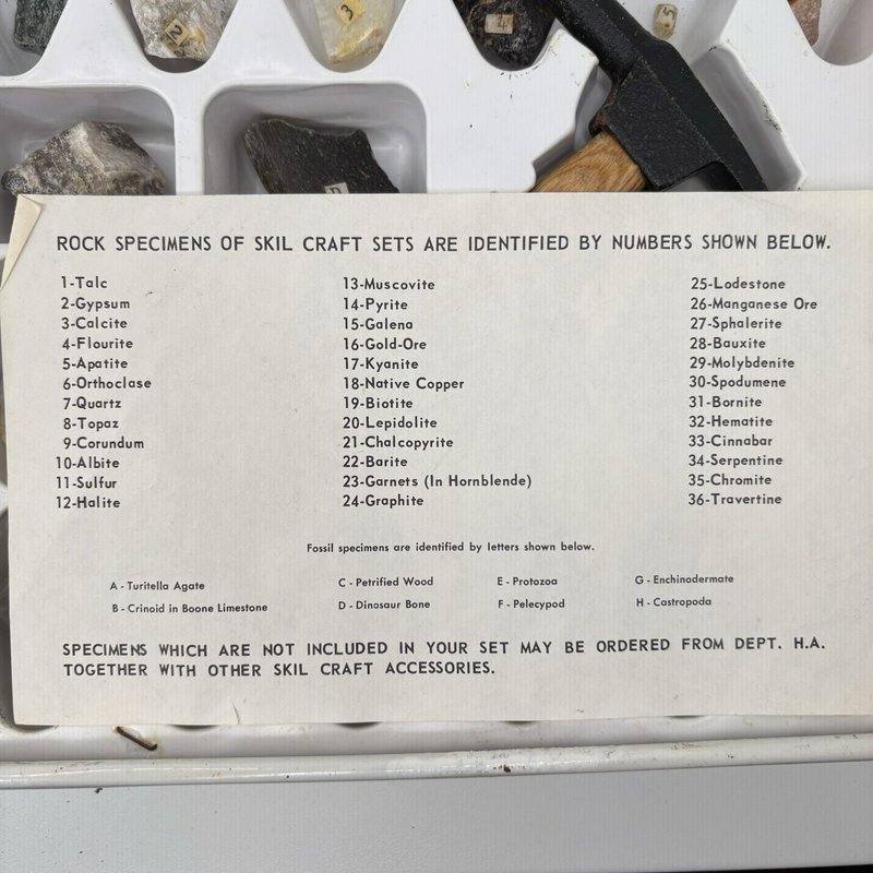 Complete 1960s Skil-Craft Geology Lab Metal Case Set Minerals Fossils & Balance