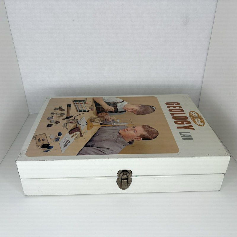 Complete 1960s Skil-Craft Geology Lab Metal Case Set Minerals Fossils & Balance
