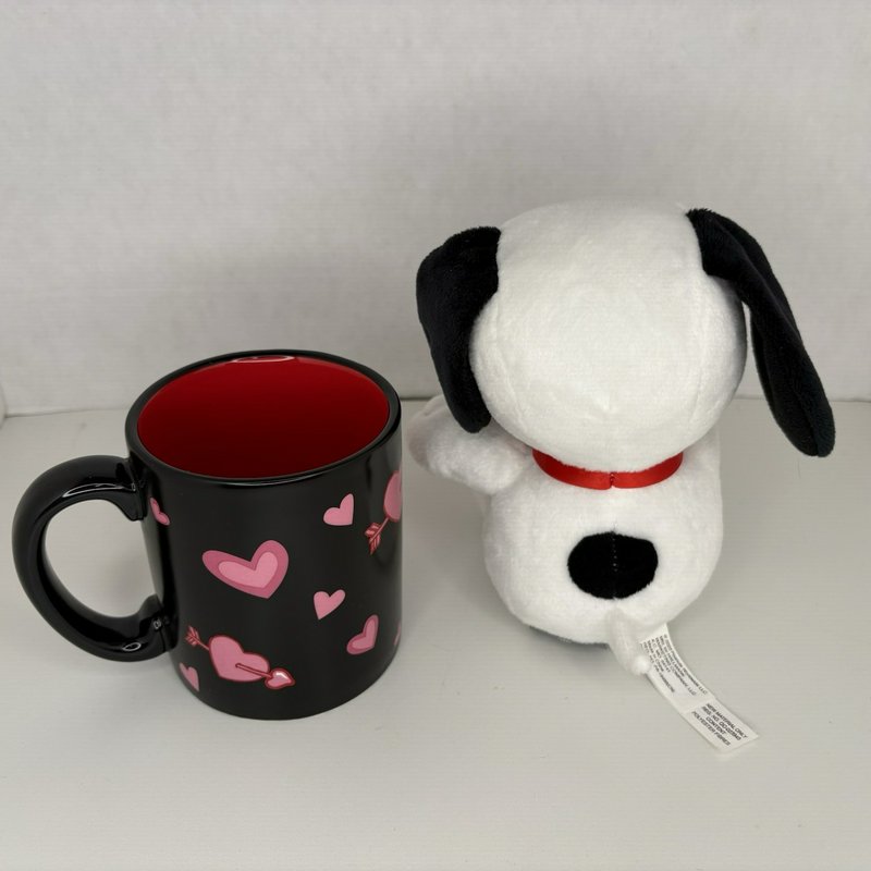 Hallmark Peanuts Snoopy Valentine 3D Mug & Plush Set “Love Hits the Spot”
