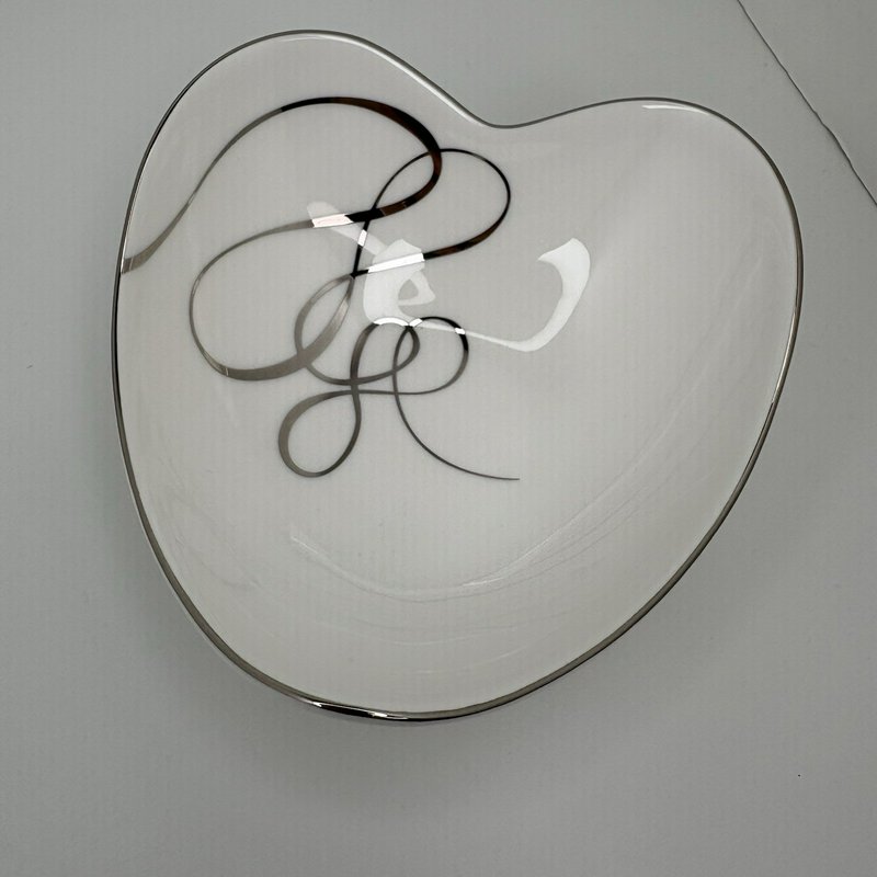 Mikasa Love Story Heart Bowl 5” White Porcelain Silver Rim