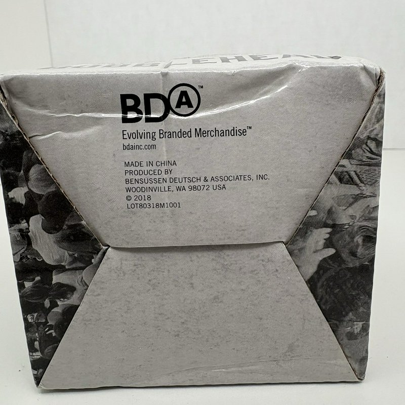 2018 Pittsburgh Pirates Vintage Style Bobblehead AT&T SportsNet Collectors Box