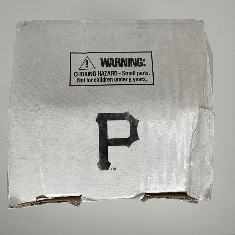 2018 Pittsburgh Pirates Vintage Style Bobblehead AT&T SportsNet Collectors Box