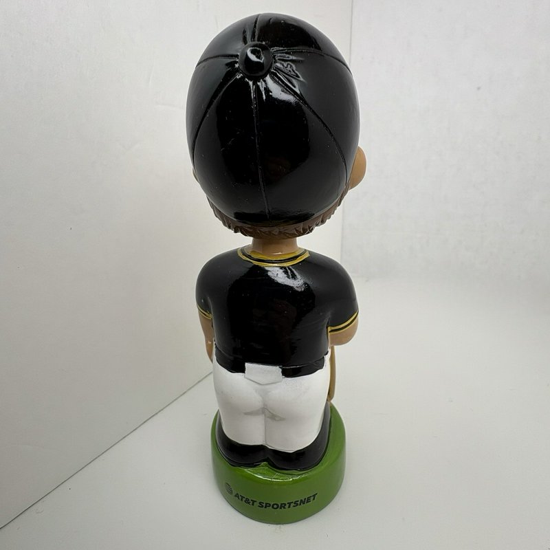 2018 Pittsburgh Pirates Vintage Style Bobblehead AT&T SportsNet Collectors Box