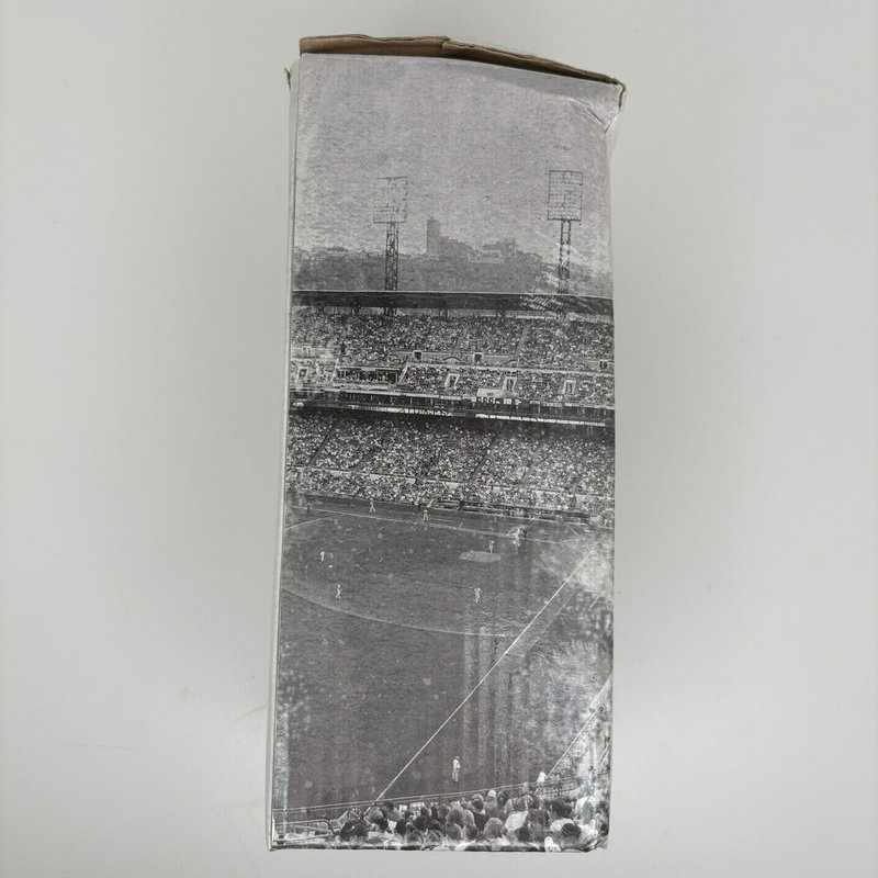 2018 Pittsburgh Pirates Vintage Style Bobblehead AT&T SportsNet Collectors Box