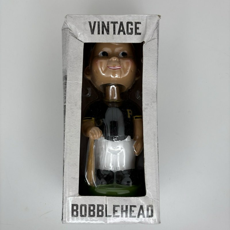 2018 Pittsburgh Pirates Vintage Style Bobblehead AT&T SportsNet Collectors Box