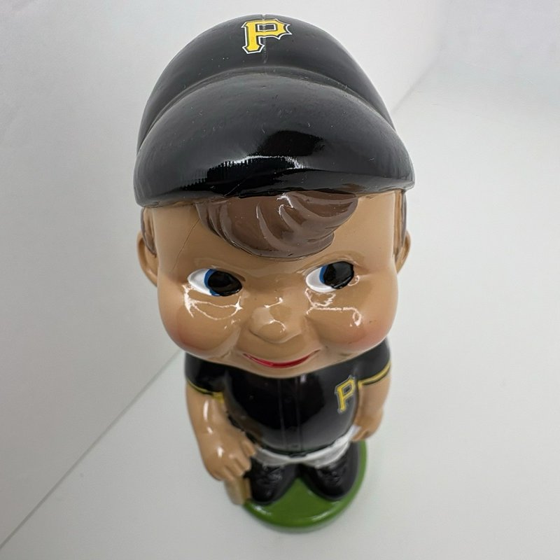 2018 Pittsburgh Pirates Vintage Style Bobblehead AT&T SportsNet Collectors Box