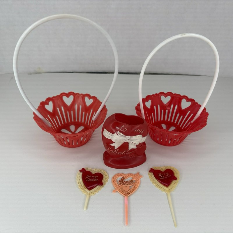 Vintage Valentine Plastic Candy Set Heart Container Nut Baskets Cupcake Picks