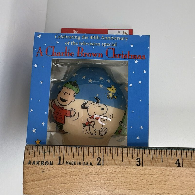 Hallmark Peanuts "A Charlie Brown Christmas" 40th Anniversary Ornament w/ Box