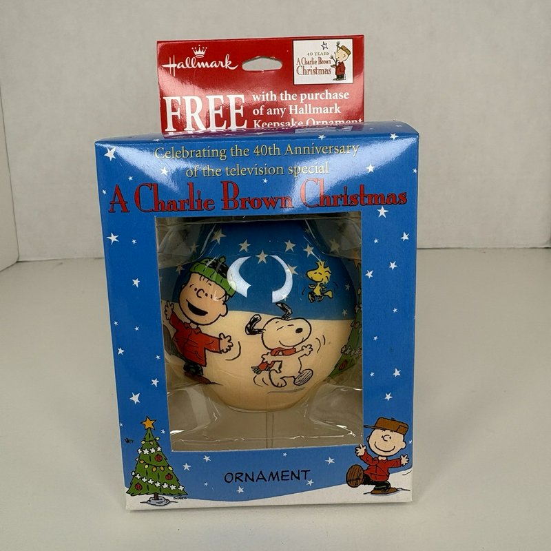 Hallmark Peanuts "A Charlie Brown Christmas" 40th Anniversary Ornament w/ Box