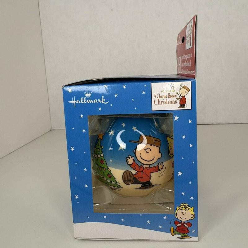 Hallmark Peanuts "A Charlie Brown Christmas" 40th Anniversary Ornament w/ Box