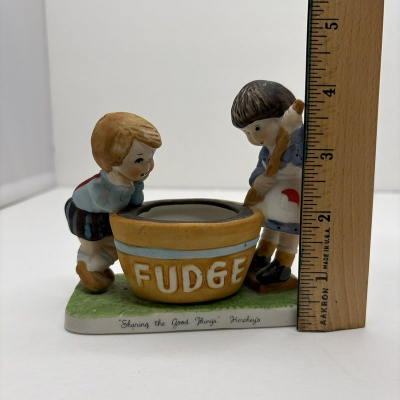 Hershey’s Sharing the Good Things Fudge Figurine Candle Holder JH Schuler