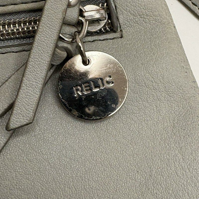 Relic Light Gray Crossbody Bag Adjustable Strap Zipper Pockets Logo Charm