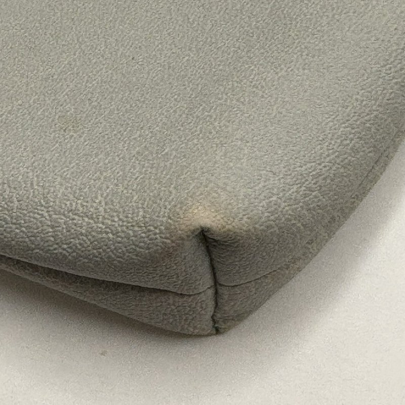 Relic Light Gray Crossbody Bag Adjustable Strap Zipper Pockets Logo Charm