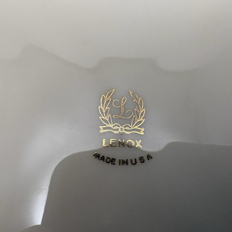 Lenox Seville 6.25” Ivory Embossed Trinket Dish Gold Trim