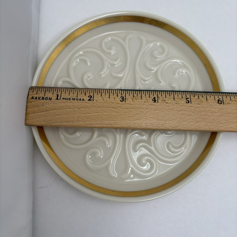 Lenox Seville 6.25” Ivory Embossed Trinket Dish Gold Trim