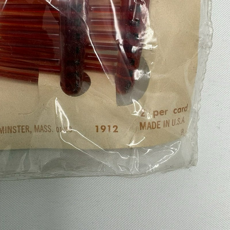 Vintage Holdette Combs NOS Brown Amber Lucite Sealed Card USA
