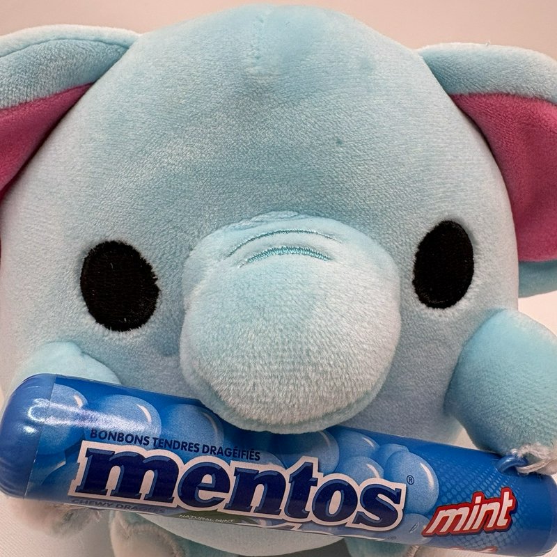 ZURU Snackles Lottie Blue Elephant Mentos Plush 5” 2023 Toy