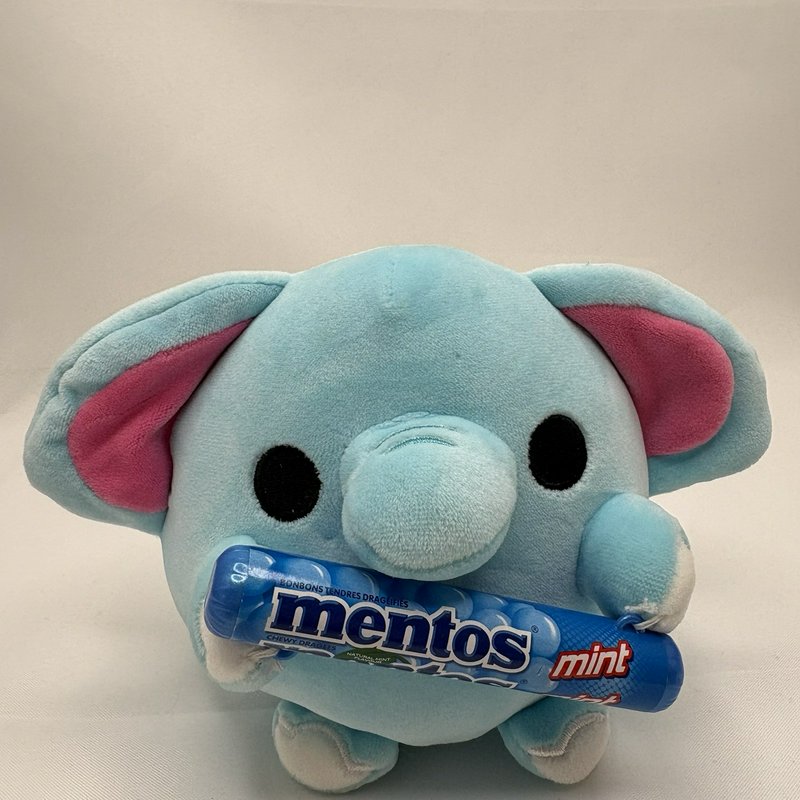 ZURU Snackles Lottie Blue Elephant Mentos Plush 5” 2023 Toy