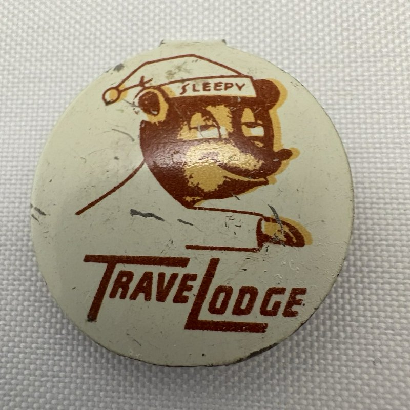 Vintage Travelodge Sleepy Bear Advertising Pinback Button Motel Promo 1”