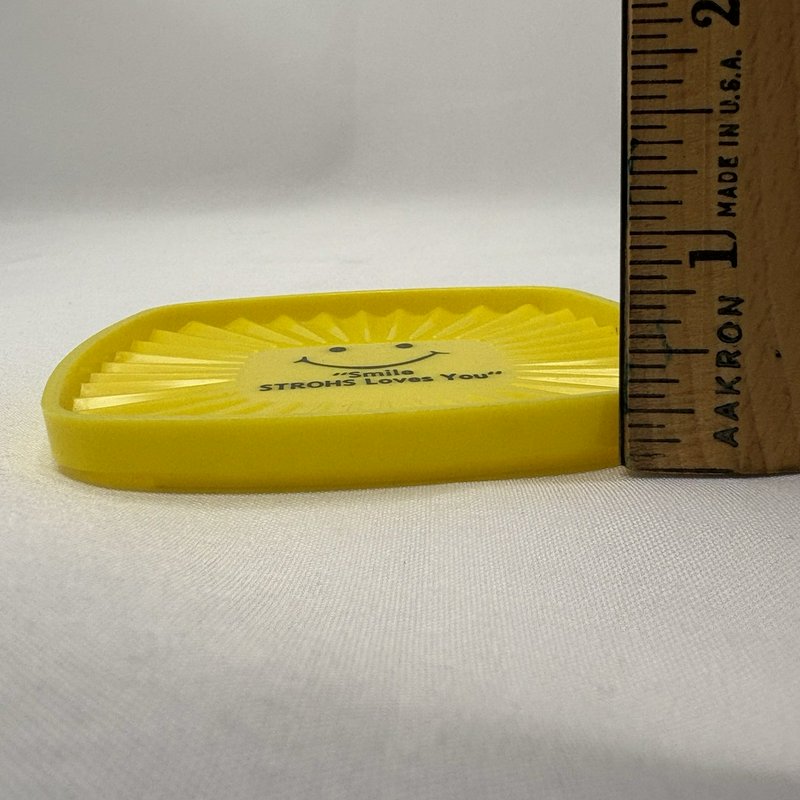 Vintage Stroh’s Beer Smiley Face Coasters Yellow Brown Plastic Set of 3 Bar