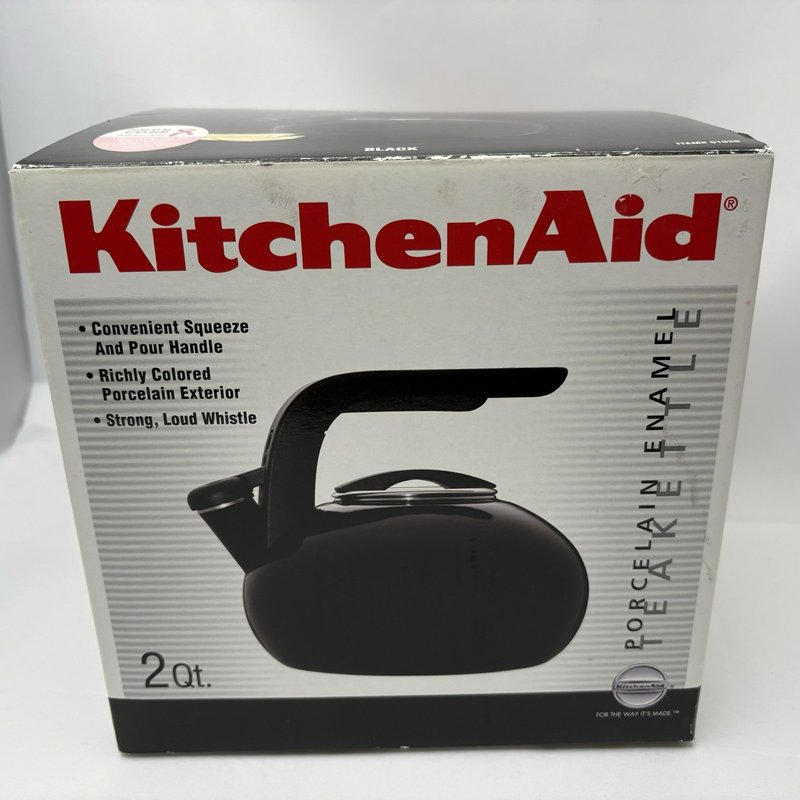 KitchenAid 2 Qt Black Porcelain Enamel Whistling Tea Kettle Model 51629 w/ Box