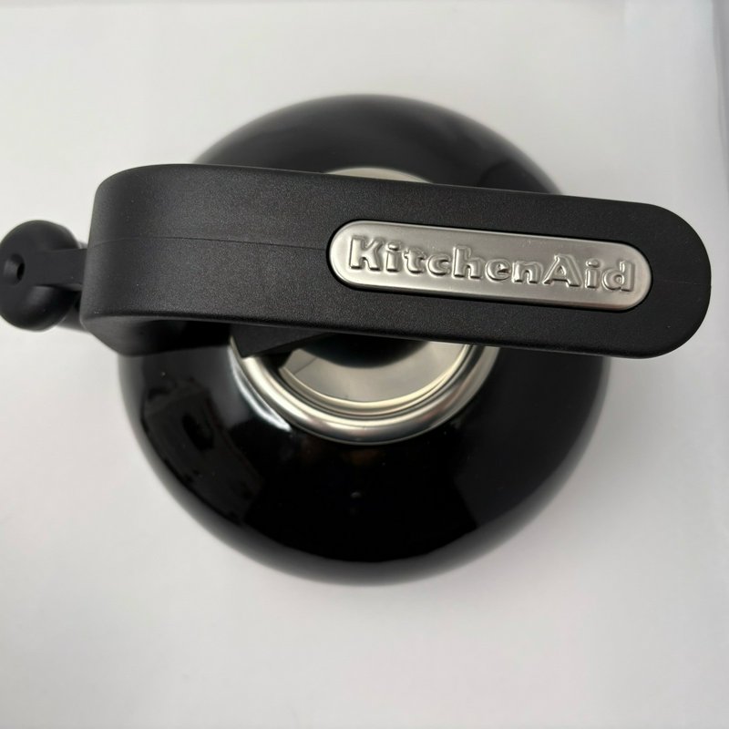 KitchenAid 2 Qt Black Porcelain Enamel Whistling Tea Kettle Model 51629 w/ Box