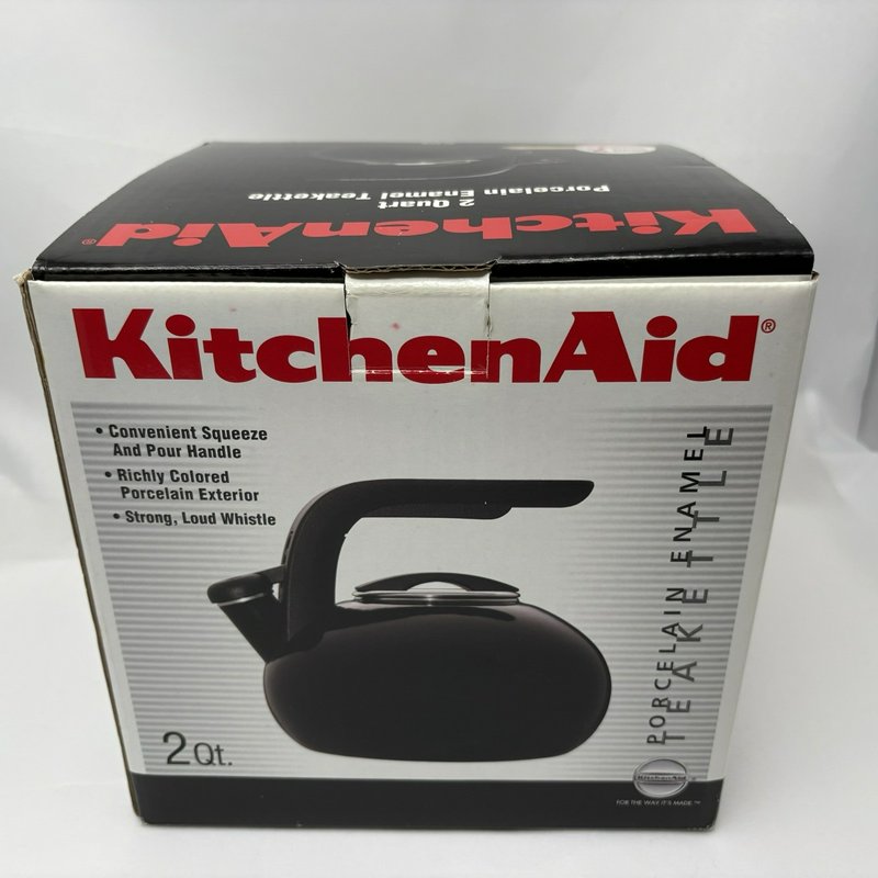 KitchenAid 2 Qt Black Porcelain Enamel Whistling Tea Kettle Model 51629 w/ Box
